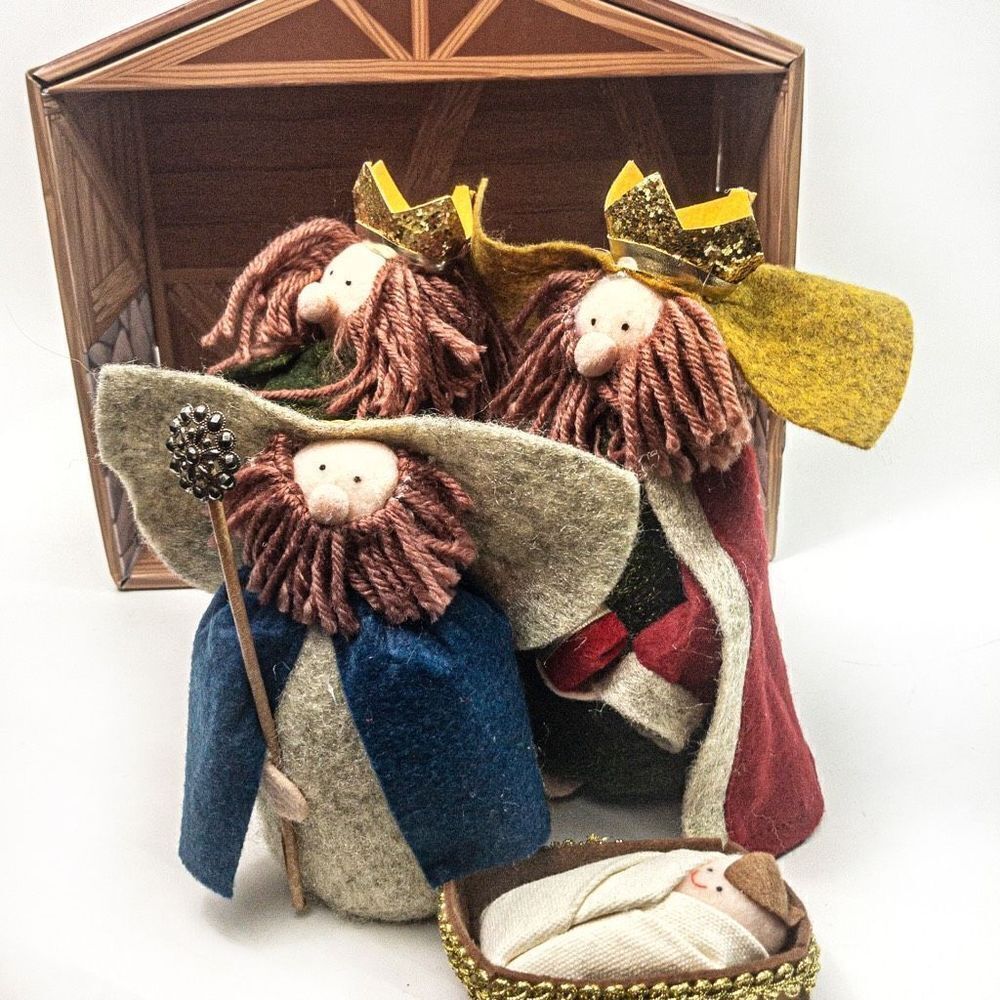 Felted Plush Nativity Crèche 5 Pieces Christmas Decor - Picture 11 of 14